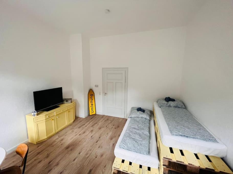 Kuenstlerisches Apartment Καρλσρούη Εξωτερικό φωτογραφία